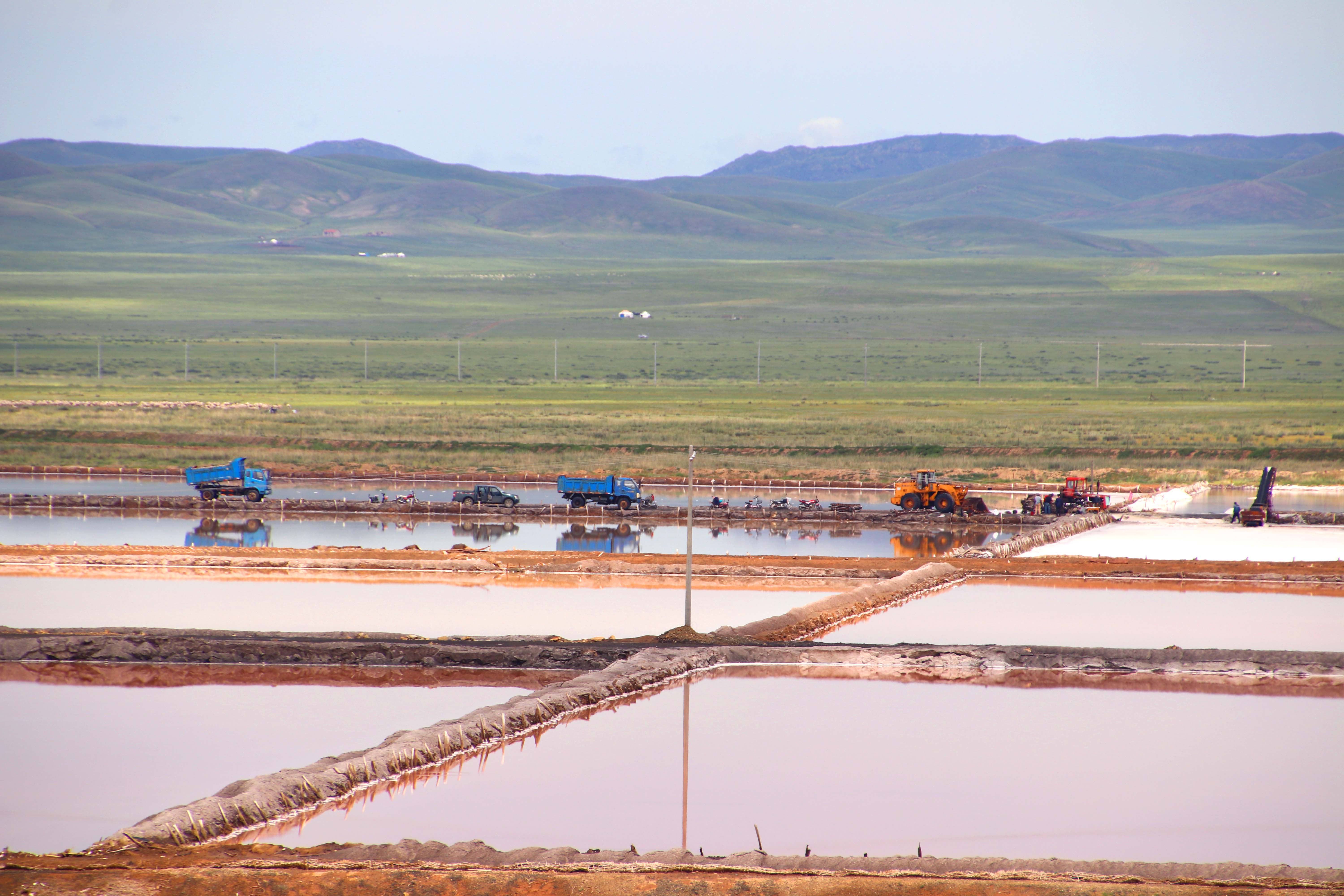 內(nèi)蒙古額吉淖爾制鹽有限公司2022年日曬鹽車間、鹽磚車間和流動(dòng)生產(chǎn)線原料鹽上料服務(wù)項(xiàng)目【網(wǎng)上競(jìng)價(jià)】中標(biāo)公示