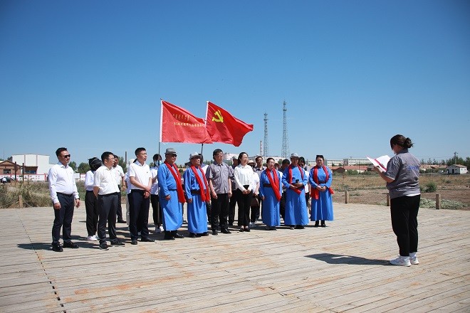 額鹽公司行政黨支部聯(lián)合三家單位開展“迎七一、強(qiáng)黨性、踐初心”主題黨日活動