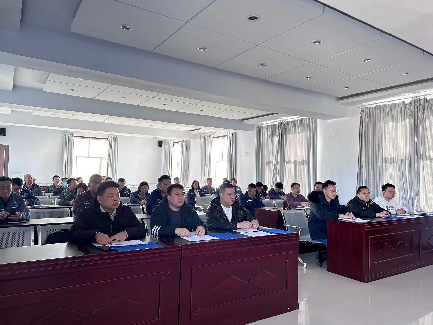 額鹽公司舉辦營銷人員崗前培訓班