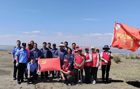 額鹽公司、板森哈夏圖社區(qū)、額吉淖爾派出所聯(lián)合開展“牢記囑托、感恩奮進(jìn)”民族政策宣傳月系列活動