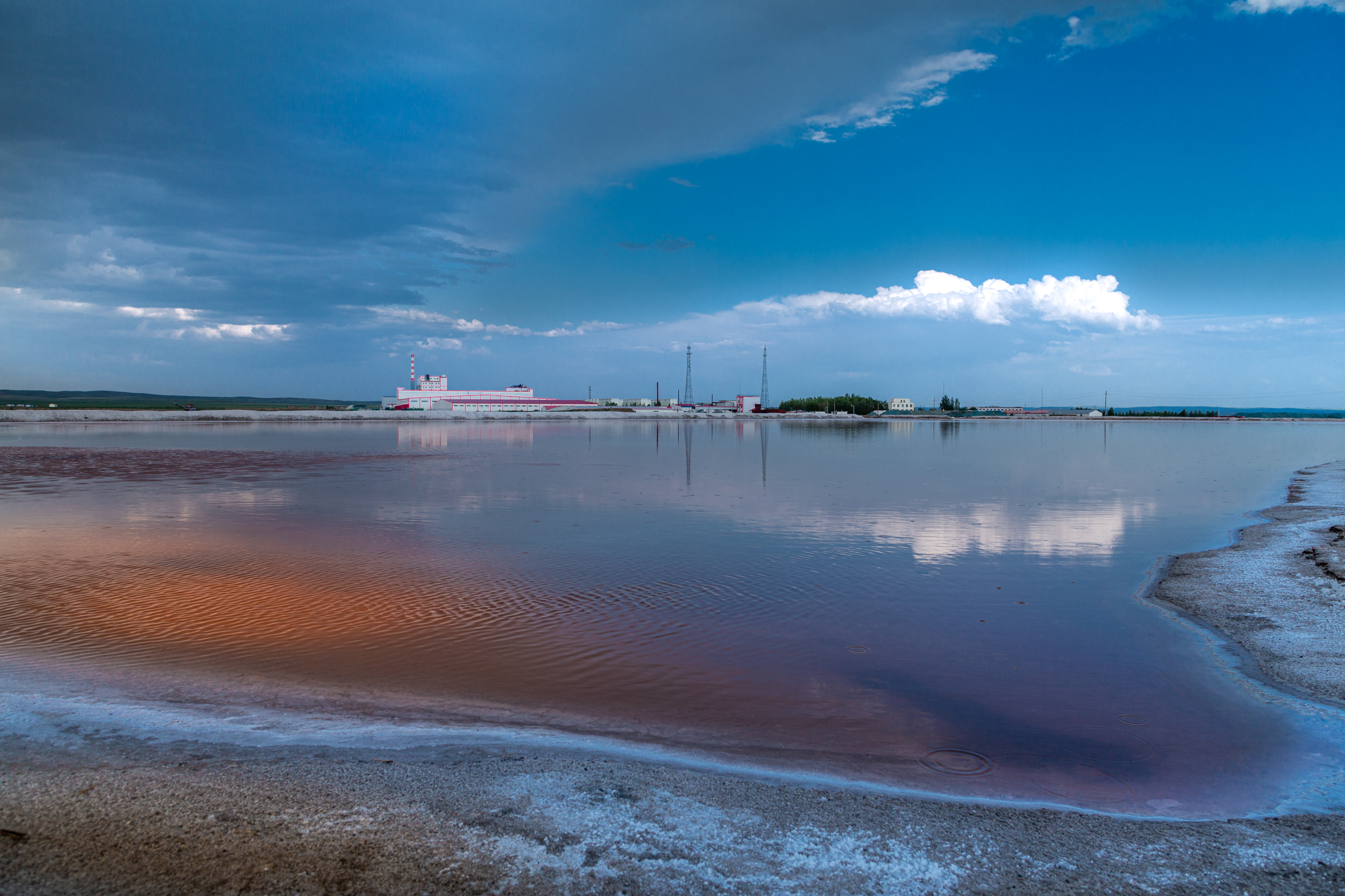 產(chǎn)銷交流敘合作 攜手共進(jìn)促發(fā)展，額鹽公司與錫盟鹽業(yè)公司開展座談
