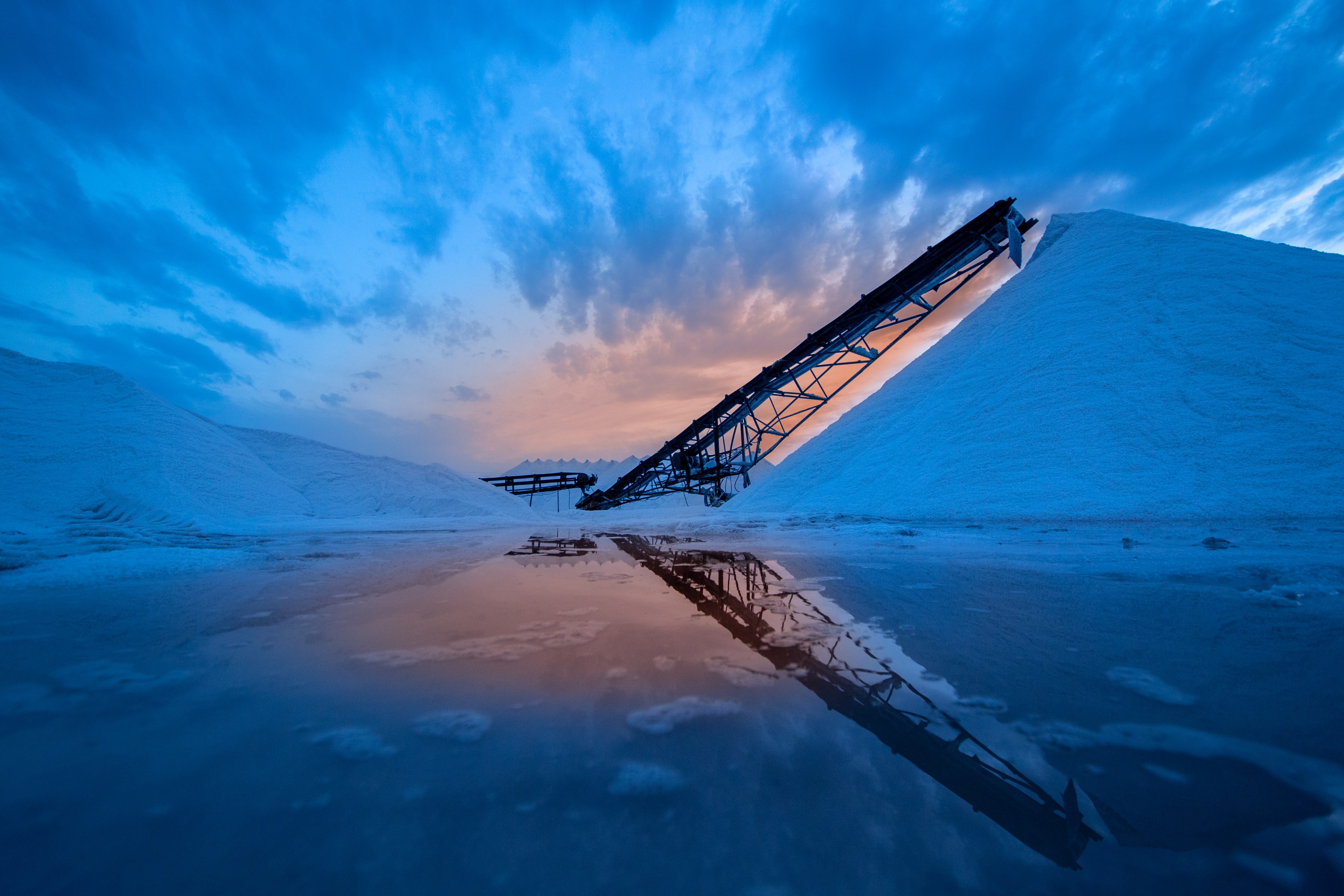 蒙鹽集團領(lǐng)導(dǎo)蒞臨額鹽公司指導(dǎo)工作